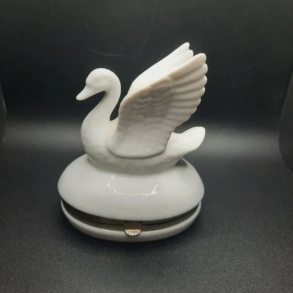 Vintage Paris Royal Porcelain Swan Hinged Trinket Box Crown Mark Gold Trim